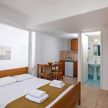 Golden Valentin Aparthotel 3*