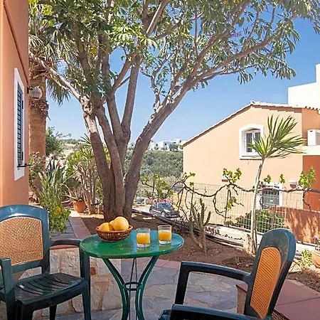 Aparthotel Golden Valentin 3*