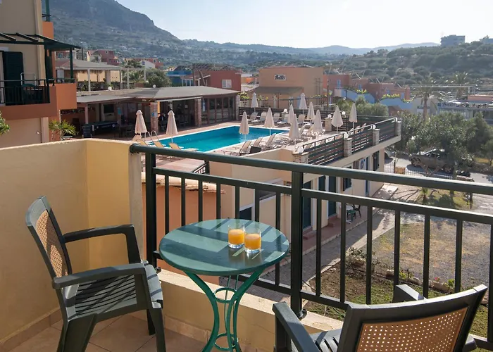 Aparthotel Golden Valentin 3*